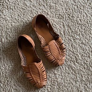 Urban Outfitters Huarache Tan sandal